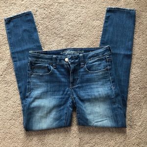 American Eagle blue jeans